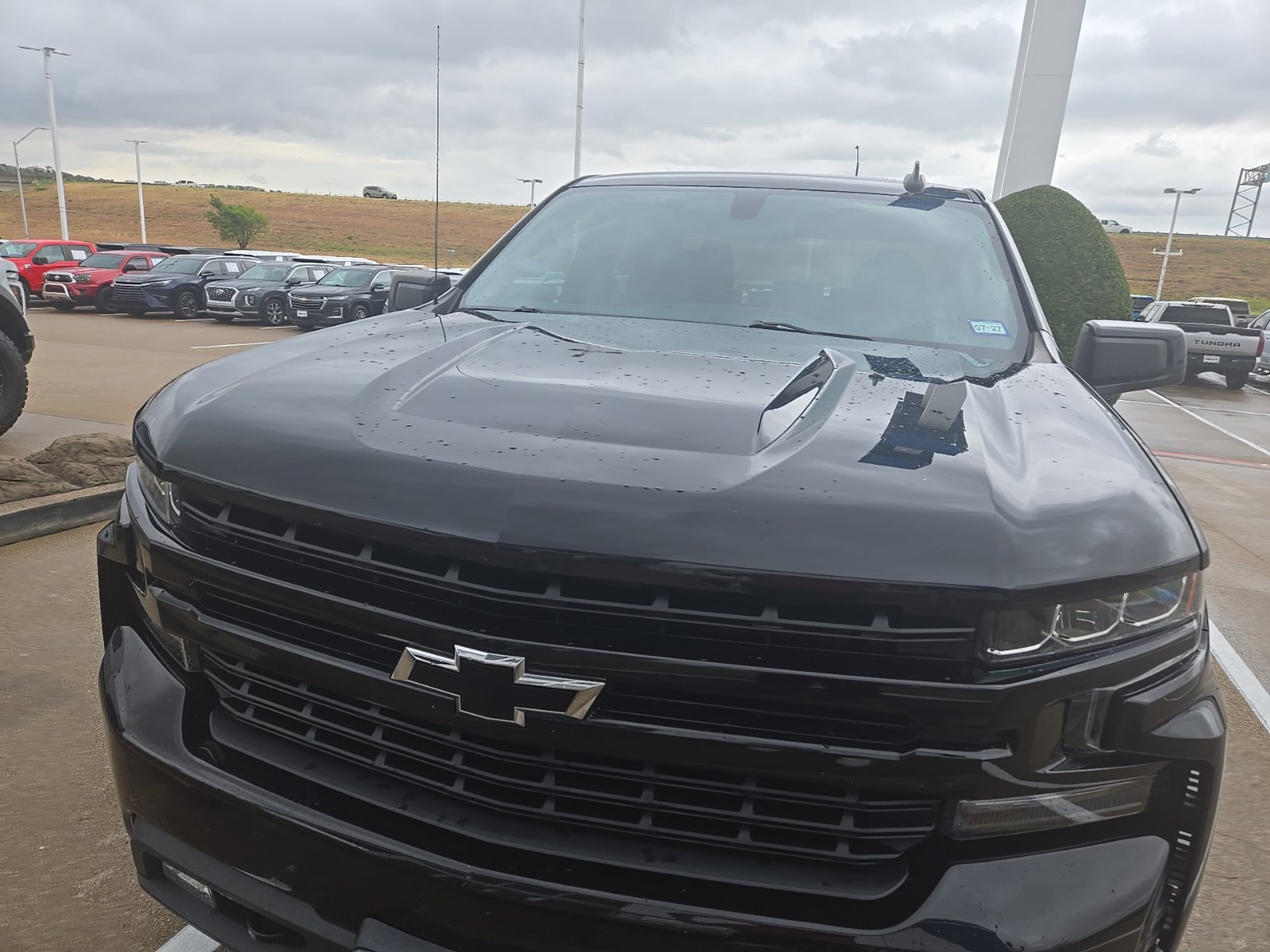 Used 2021 Chevrolet Silverado 1500 RST w/ Bed Protection Package RWD image 2