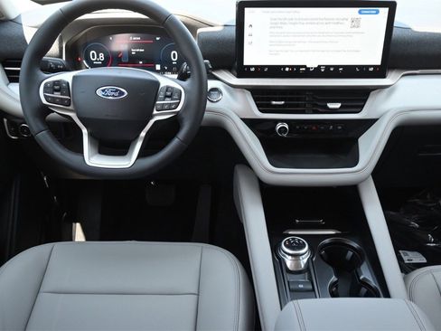 New 2025 Ford Explorer Active w/ Active Comfort Package image 33