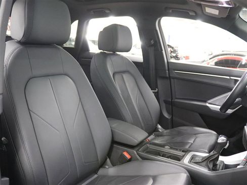 Used 2023 Audi Q3 2.0T Premium image 14