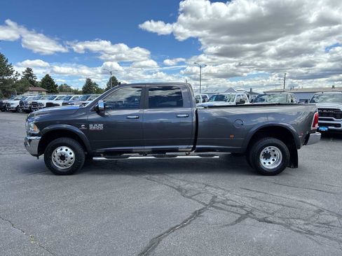 Used 2018 RAM 3500 Laramie w/ Convenience Group AWD/4WD image 5