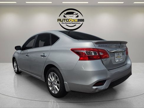 Used 2019 Nissan Sentra S w/ Appearance Package FWD image 5