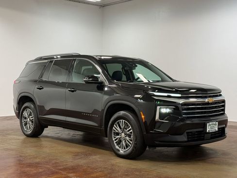 Used 2026 Chevrolet Traverse LT AWD/4WD image 22