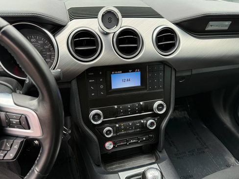 Used 2022 Ford Mustang GT RWD image 28