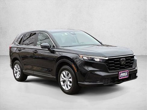 Used 2025 Honda CR-V LX image 3