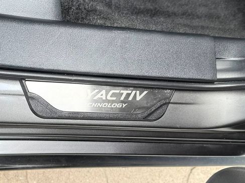 Used 2022 MAZDA MAZDA3 s AWD/4WD image 35