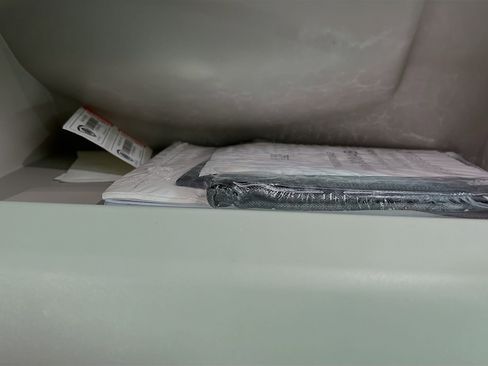 Used 2024 Chrysler Pacifica Touring-L image 35