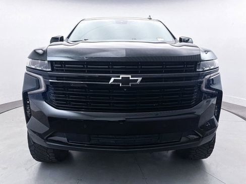 Used 2023 Chevrolet Suburban RST w/ Sport Performance Package image 28
