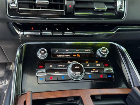 Used 2023 Lincoln Navigator Black Label image 26