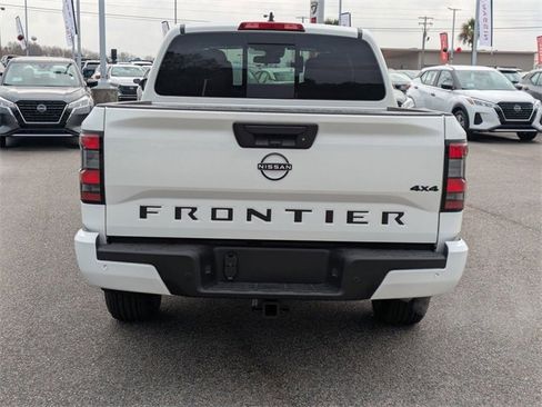 New 2026 Nissan Frontier SV image 4