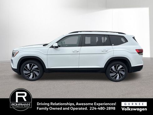 Used 2024 Volkswagen Atlas SE w/ Panoramic Sunroof Package AWD/4WD image 6