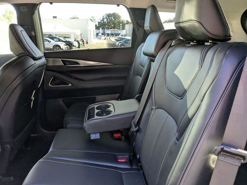 New 2026 INFINITI QX60 Luxe w/ Cargo Package image 25