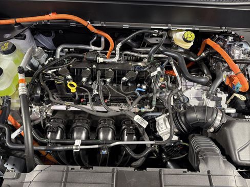New 2026 Ford Maverick XLT w/ Equipment Group 301A AWD/4WD image 30