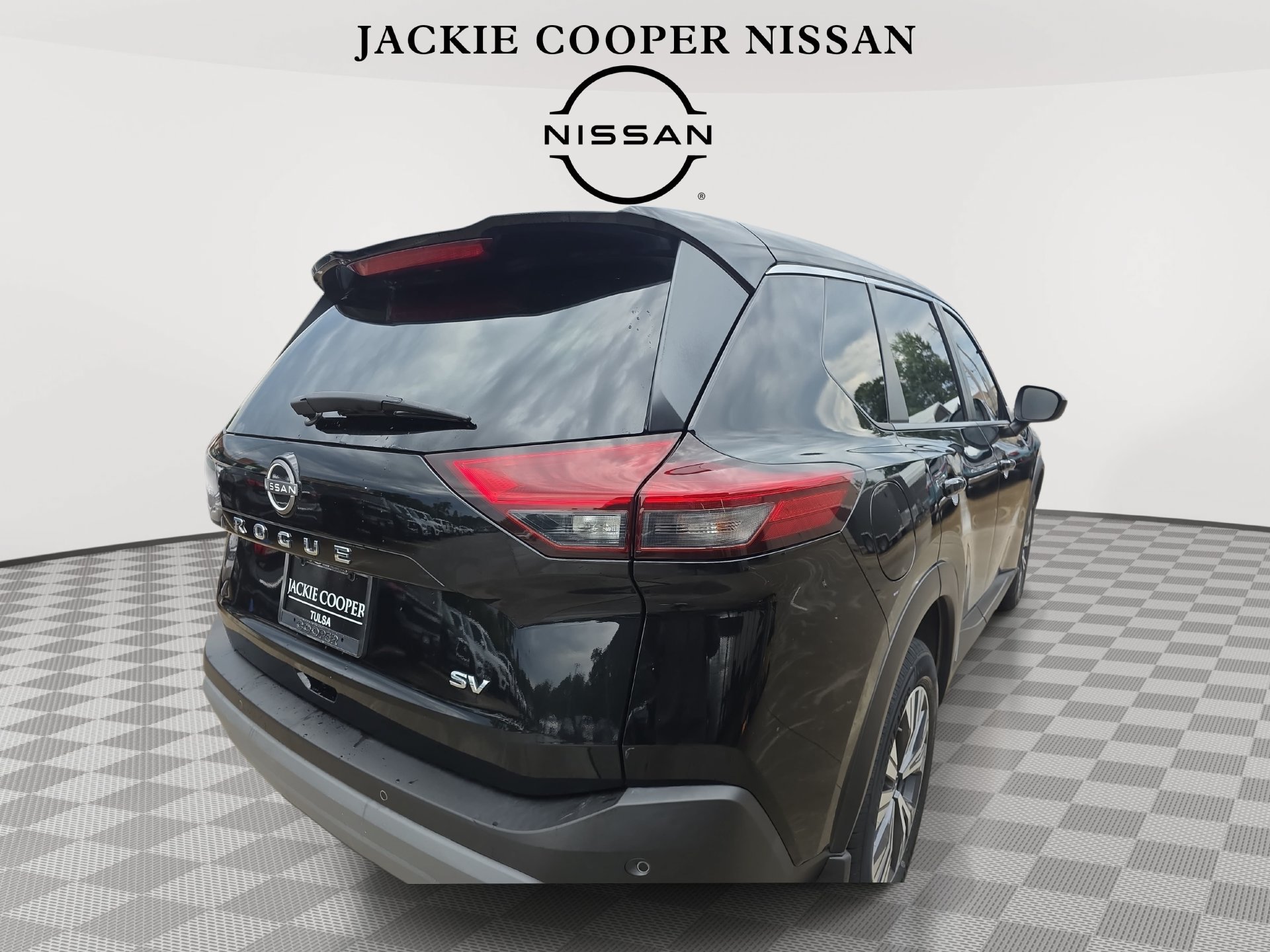 Used 2023 Nissan Rogue SV FWD image 5