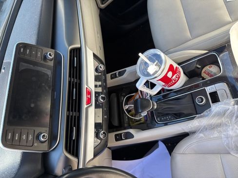 Used 2020 Kia Telluride S image 9