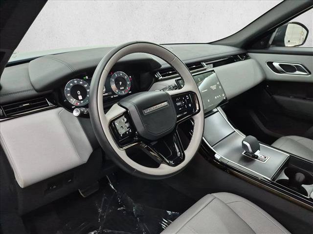 Certified 2026 Land Rover Range Rover Velar Dynamic SE AWD/4WD image 10