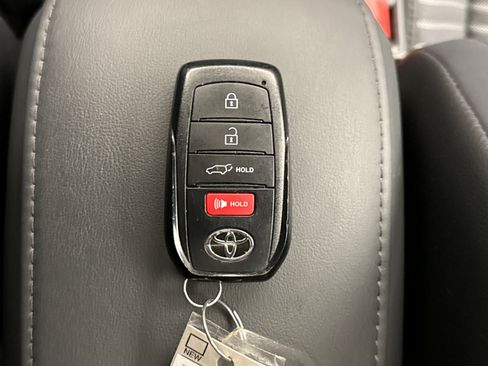 Used 2024 Toyota Corolla Cross AWD Hybrid w/ Convenience Package image 24