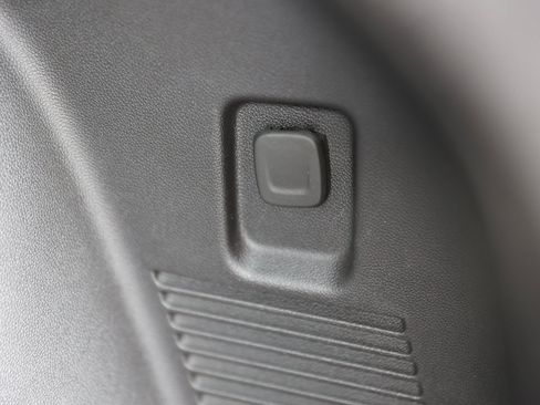 Used 2023 Chevrolet Blazer RS w/ Driver Confidence II Package image 15