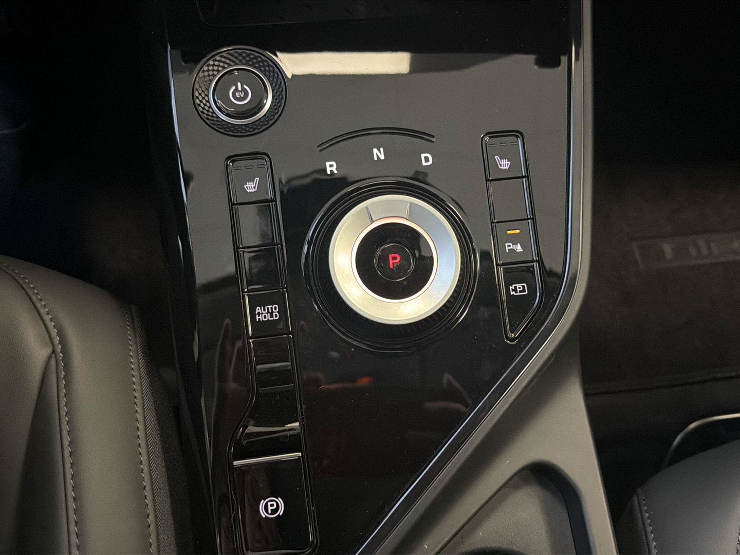 Used 2024 Kia Niro Wind FWD image 23