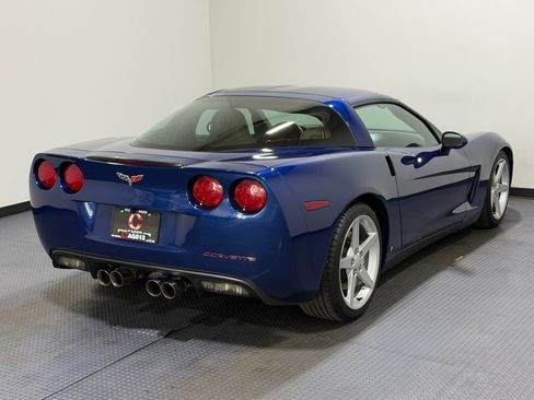 Used 2007 Chevrolet Corvette Coupe w/ Preferred Equipment Group RWD image 5