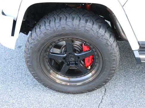 Used 2016 Mercedes-Benz G 63 AMG 4MATIC image 16