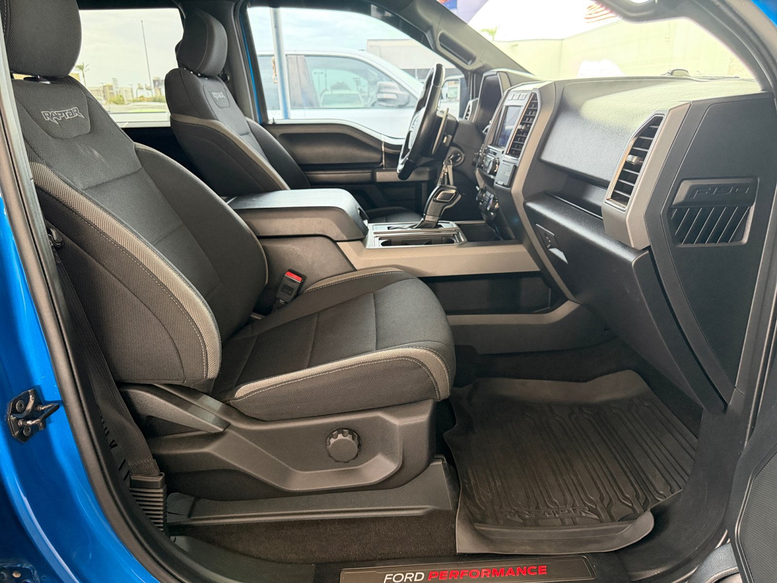 Used 2019 Ford F150 Raptor AWD/4WD image 28