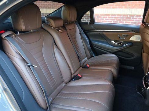 Used 2018 Mercedes-Benz S 560 4MATIC Sedan image 12