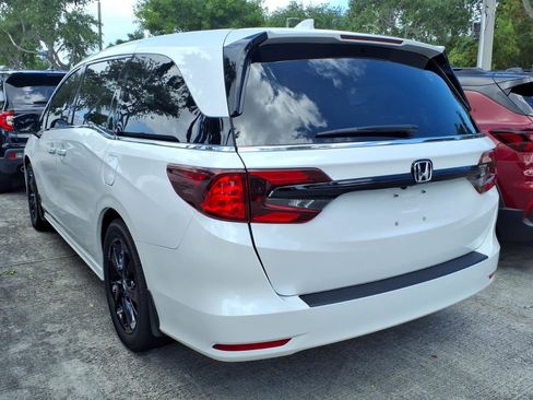 Used 2024 Honda Odyssey Sport image 5