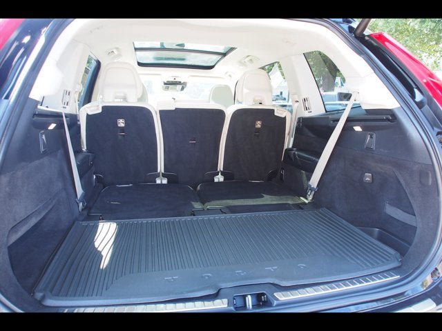 Used 2019 Volvo XC90 T6 Momentum w/ Protection Package Premier AWD/4WD image 6