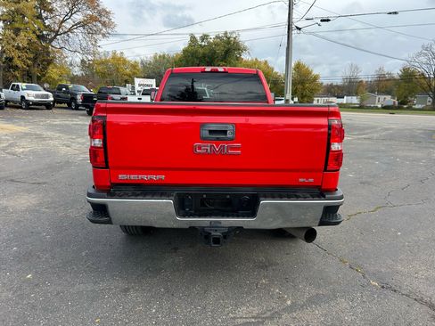 Used 2018 GMC Sierra 3500 SLE image 4