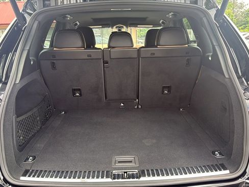 Used 2017 Porsche Cayenne w/ Premium Package image 7