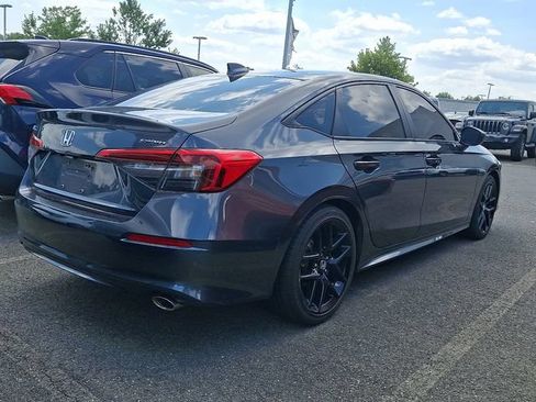 Used 2023 Honda Civic Sport image 4