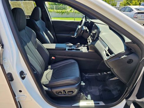 Used 2024 Lexus RX 350 F Sport w/ Convenience Package AWD/4WD image 11