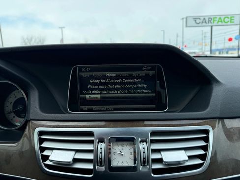 Used 2014 Mercedes-Benz E 350 E 350 4MATIC Sedan 4D w/ Premium 1 Package image 36