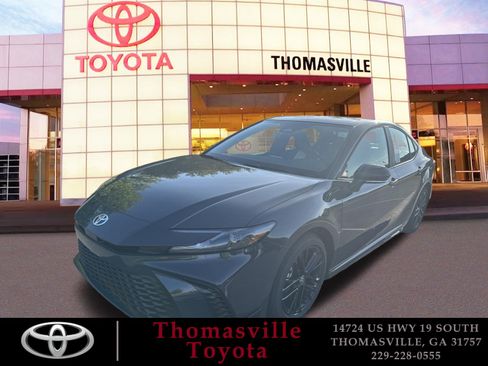 New 2026 Toyota Camry SE FWD image 1
