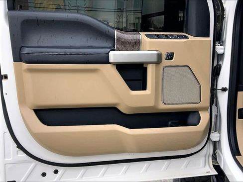 Used 2019 Ford F250 Lariat w/ Lariat Ultimate Package image 21