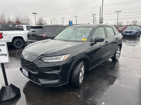 Used 2023 Honda HR-V LX image 4