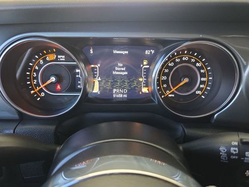 Used 2022 Jeep Wrangler Unlimited Sahara AWD/4WD image 12
