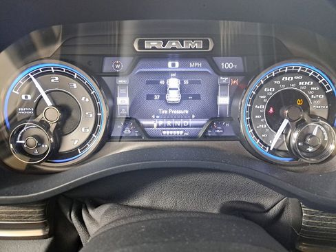 Used 2019 RAM 1500 Limited image 17