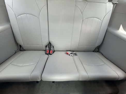 Used 2017 Buick Enclave Leather w/ Trailering Package FWD image 16