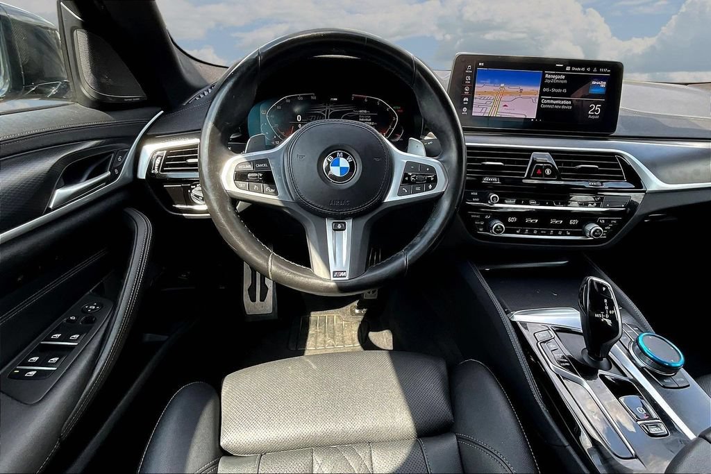 Used 2023 BMW 530i w/ M Sport Package RWD image 8