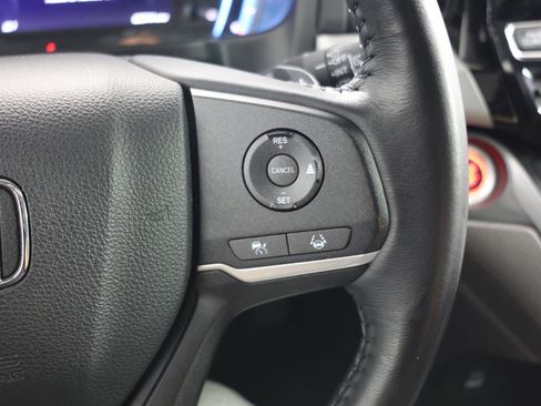 Used 2024 Honda Odyssey EX-L image 19