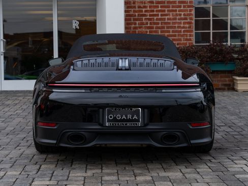 Used 2025 Porsche 911 Carrera image 36