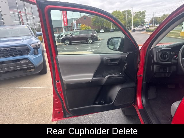 Used 2017 Toyota Tacoma SR RWD image 12