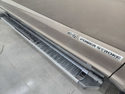 Used 2022 Ford F350 Lariat image 26