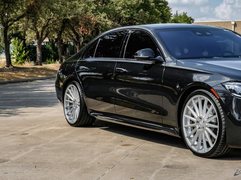 Used 2023 Mercedes-Benz S 580 4MATIC Sedan w/ AMG Line image 25