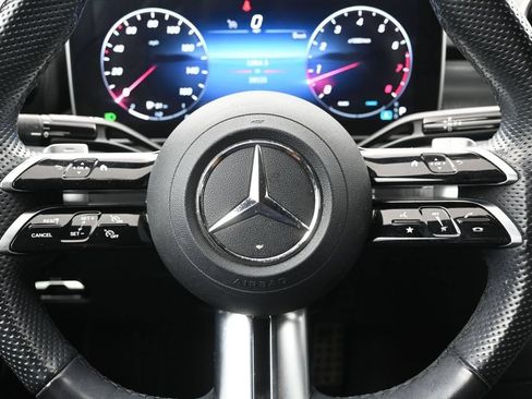 Used 2023 Mercedes-Benz C 300 4MATIC Sedan image 17