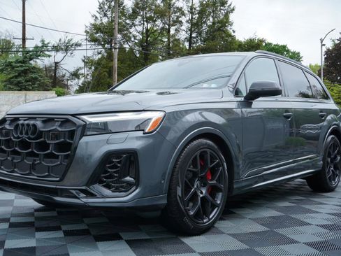 Used 2025 Audi SQ7 Premium Plus AWD/4WD image 13