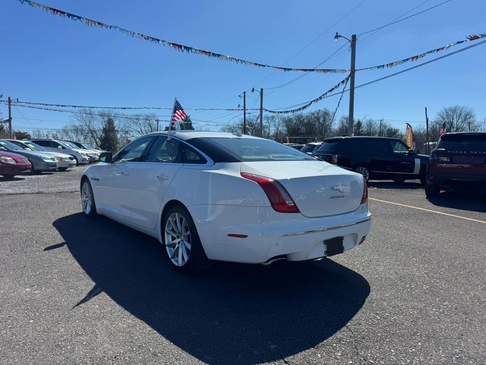 Used 2015 Jaguar XJ RWD image 3