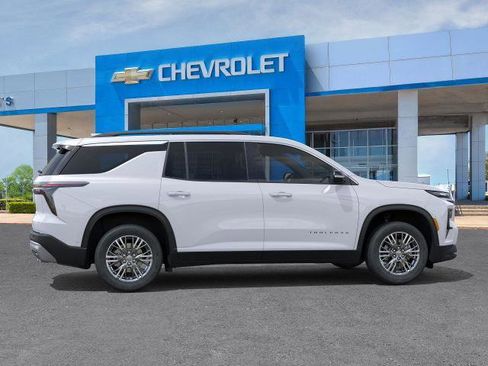 New 2026 Chevrolet Traverse LT w/ Driver Confidence Package image 32