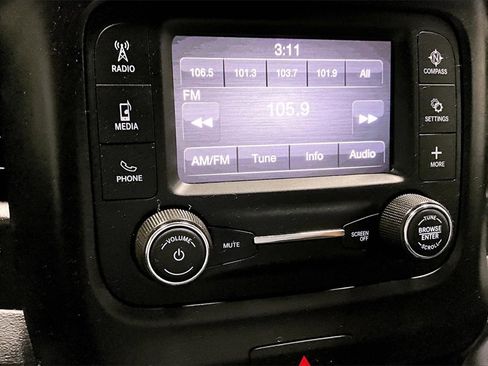 Used 2021 RAM 1500 Big Horn image 9